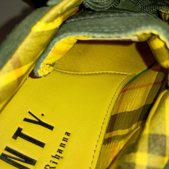 Fenty x PUMA Cleated Creeper Rosin By Rihanna 366268-01 Womens 9.5 Green Suede - Picture 15 of 16